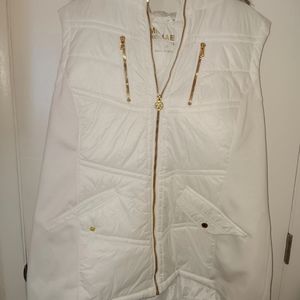 Woman's white Michael Kors winter vest size 2XL